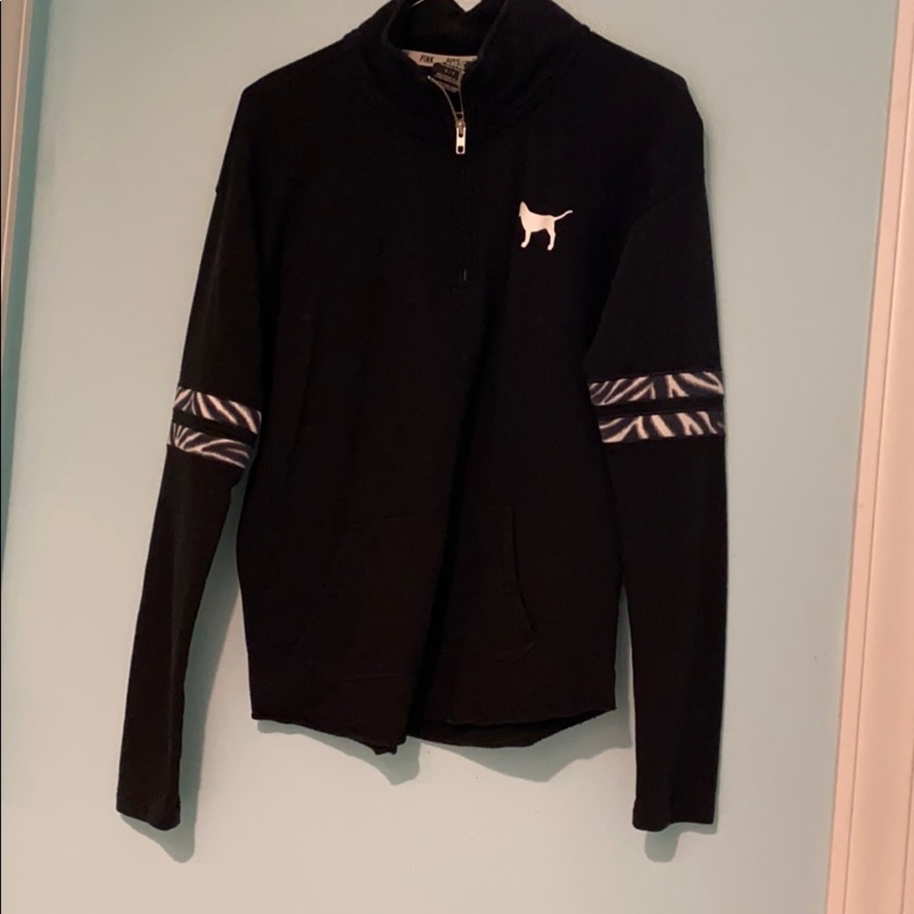 Black pullover